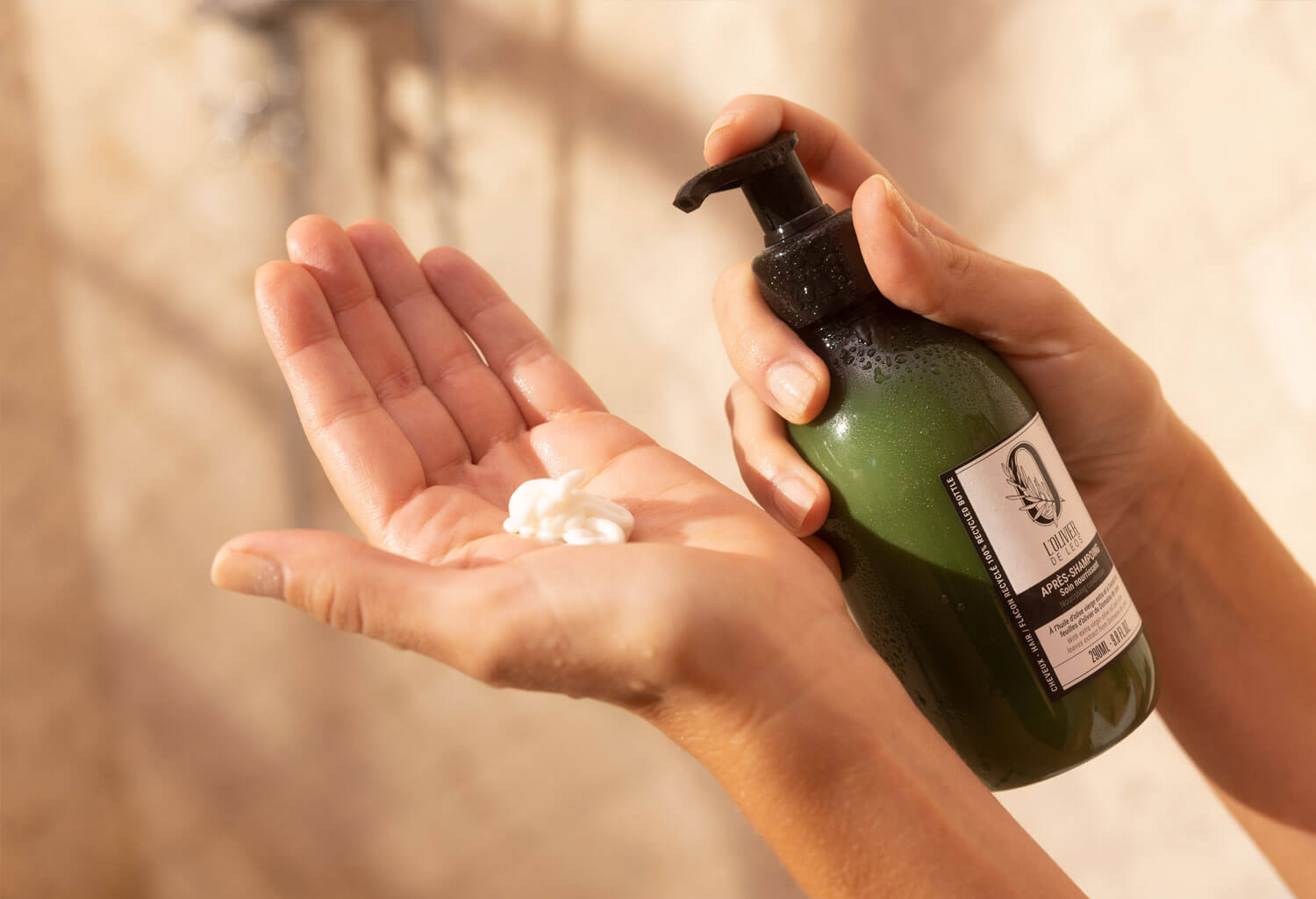 apres-shampoing-demelant-hydratant-soin-nourrissant-sans-silicone-VISUEL-07